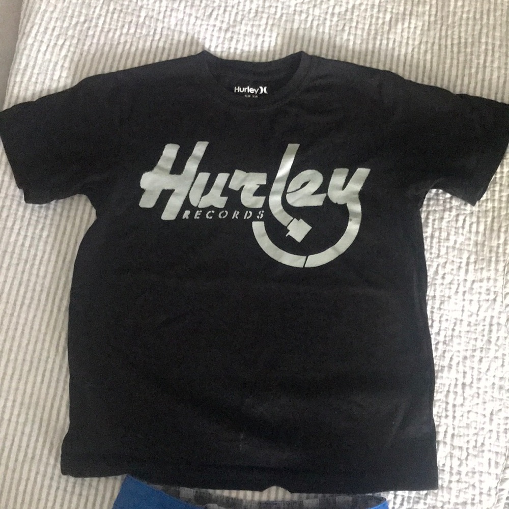 Boys Hurley T-shirt and Quicksilver shorts